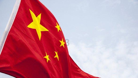 叫女生去旅游回了句嗯？